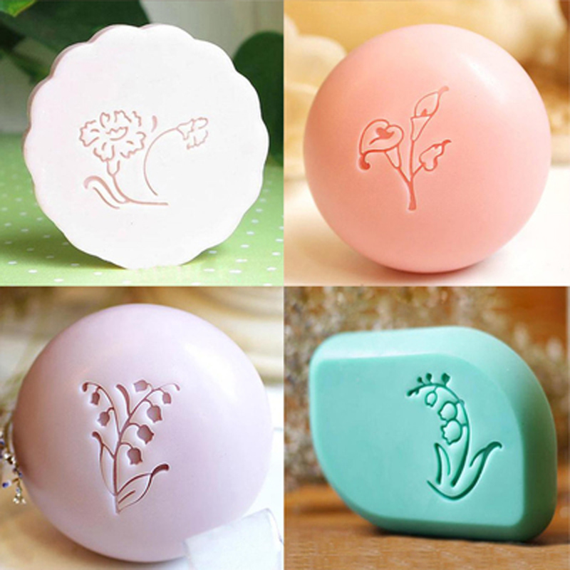 Small Flower Pattern Handmade  - đánh giá và giá Soap Stamp Custom